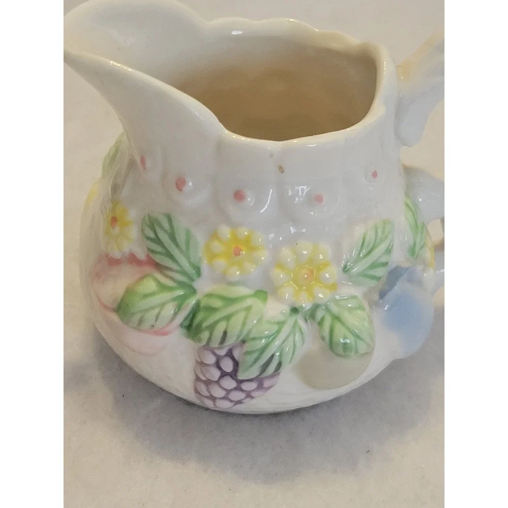 Unbranded creamer sugar